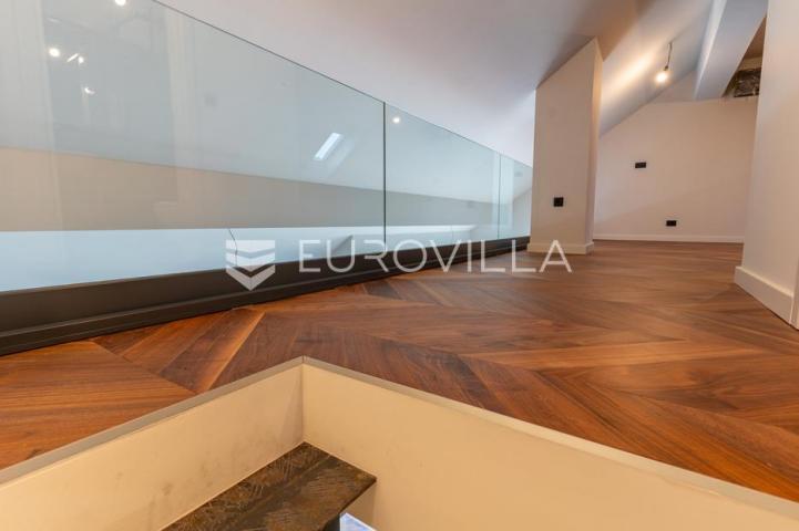 Požega, ekskluzivan dvoetažni stan s galerijom