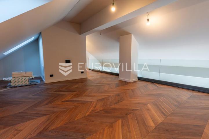 Požega, ekskluzivan dvoetažni stan s galerijom