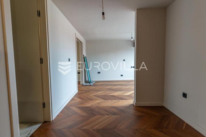 Požega, ekskluzivan dvoetažni stan s galerijom
