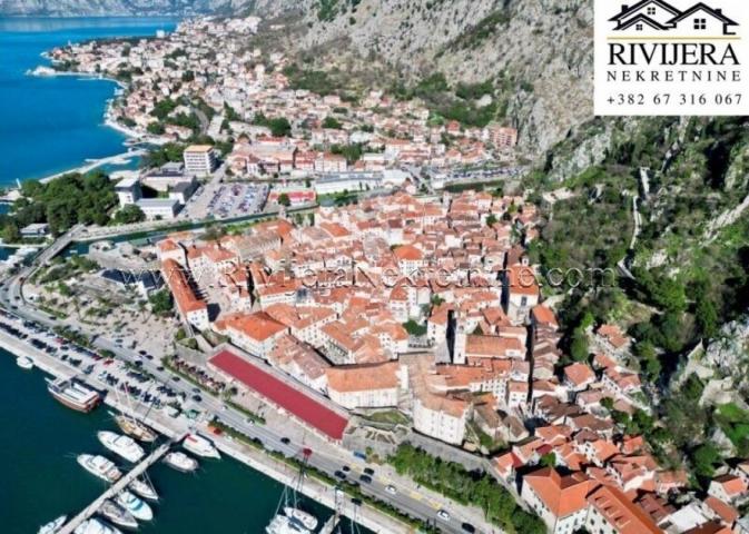 Prodaje se ekskluzivna kamena kuća u starom gradu Kotor