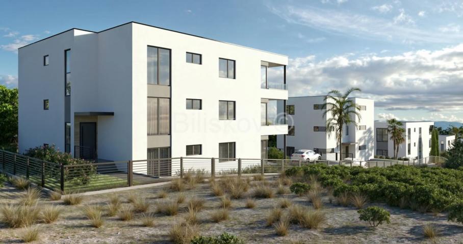 Prodaja, Pag, Mandre, novogradnja stan 76,25m2, na 2 katu zgrade, terasa