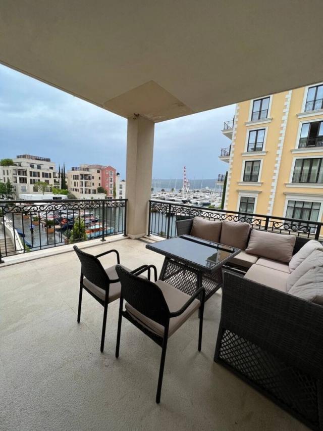 Prodaja, Stan, 131m2 , Porto Montenegro