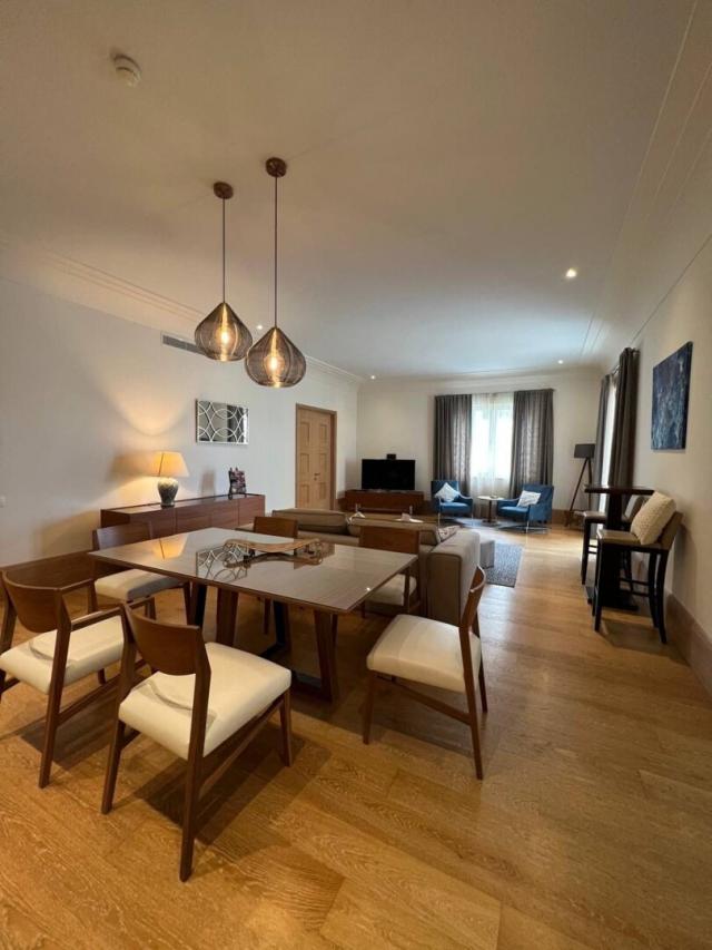 Prodaja, Stan, 131m2 , Porto Montenegro