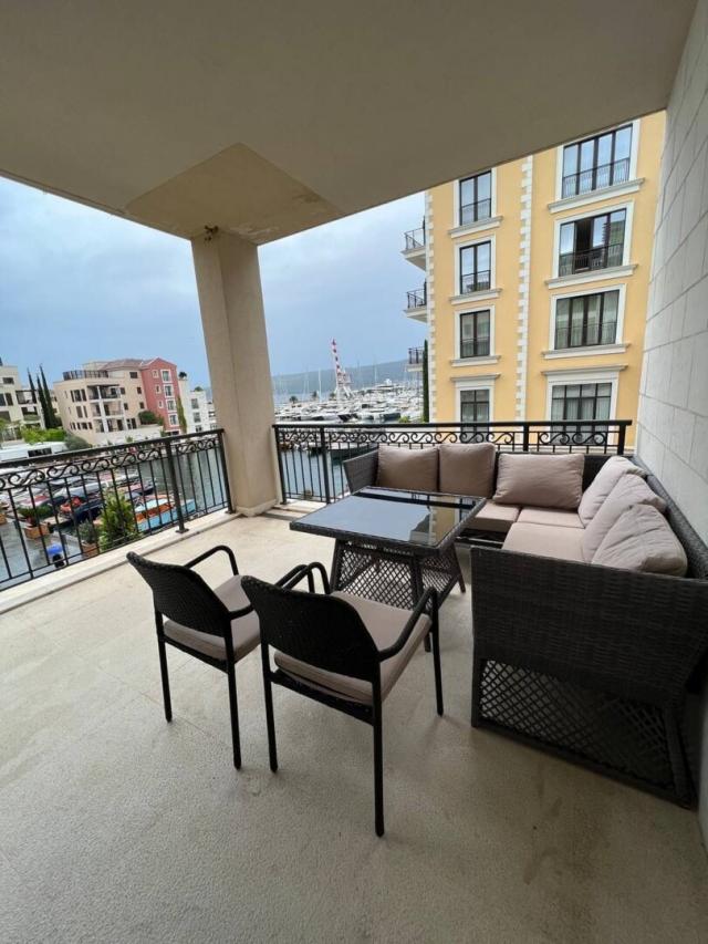 Prodaja, Stan, 131m2 , Porto Montenegro