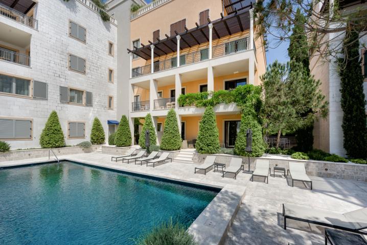 Prodaja, Stan, 131m2 , Porto Montenegro