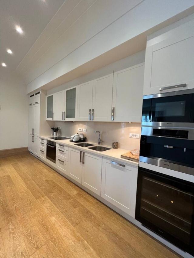 Prodaja, Stan, 131m2 , Porto Montenegro