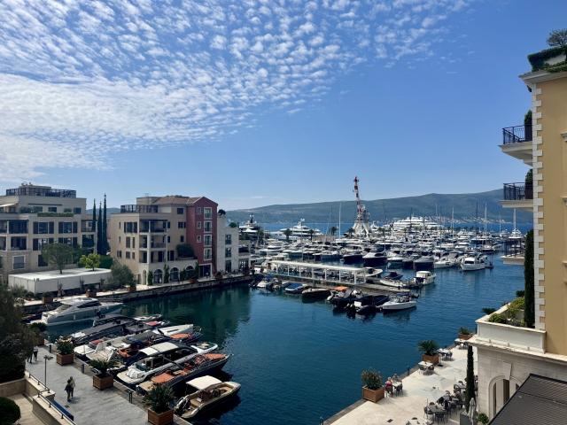Prodaja, Stan, 131m2 , Porto Montenegro