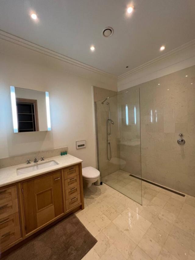 Prodaja, Stan, 131m2 , Porto Montenegro