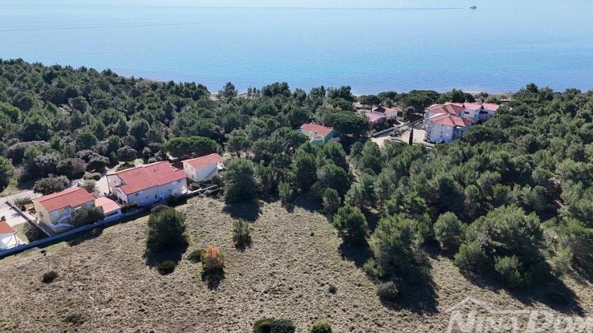Građevinsko zemljište (pod UPU planom) 150 m. do mora