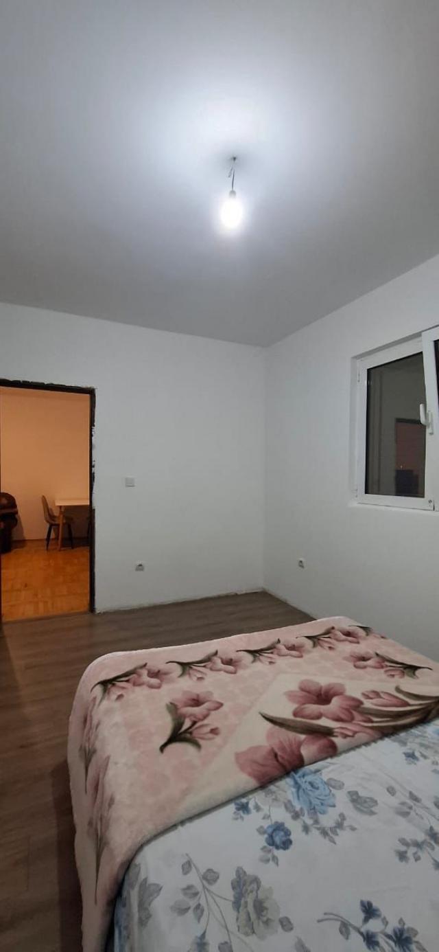 Na prodaju dvosoban opremljen stan 55m² – Dubovica, Budva