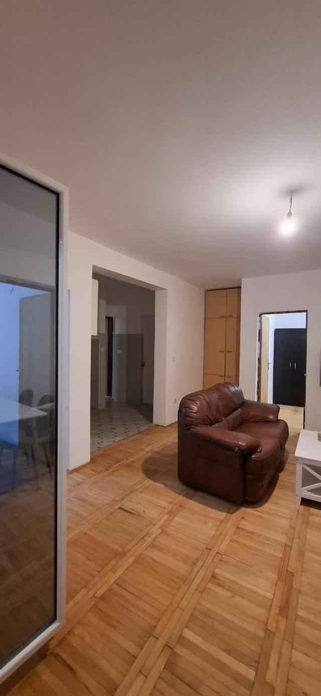 Na prodaju dvosoban opremljen stan 55m² – Dubovica, Budva