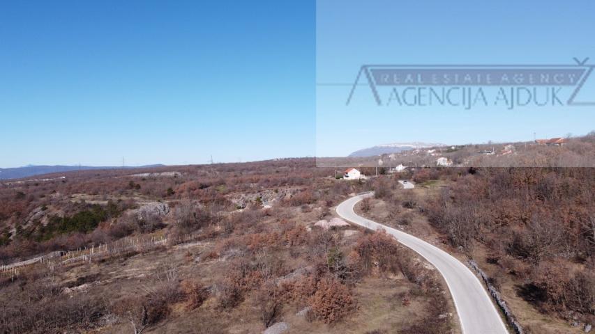Imotski 900 m2 građevinsko zemljište Vinjani Gornji