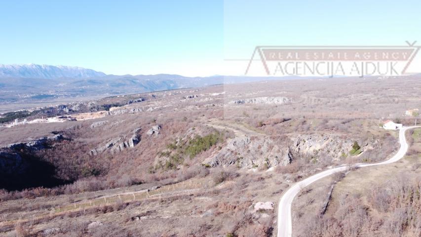 Imotski 900 m2 građevinsko zemljište Vinjani Gornji