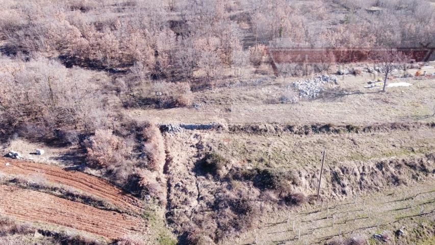Imotski 900 m2 građevinsko zemljište Vinjani Gornji