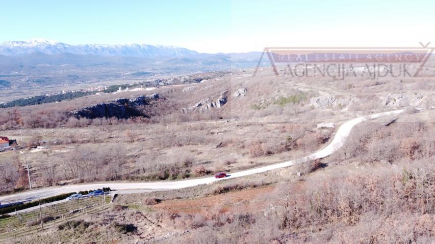 Imotski 900 m2 građevinsko zemljište Vinjani Gornji