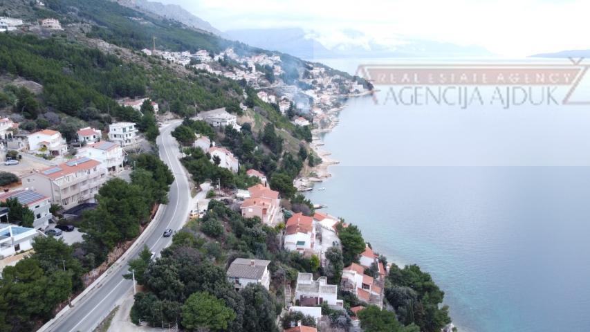 Omiš Stanići kuća 200 m2 - 120m od mora - otvoren pogled