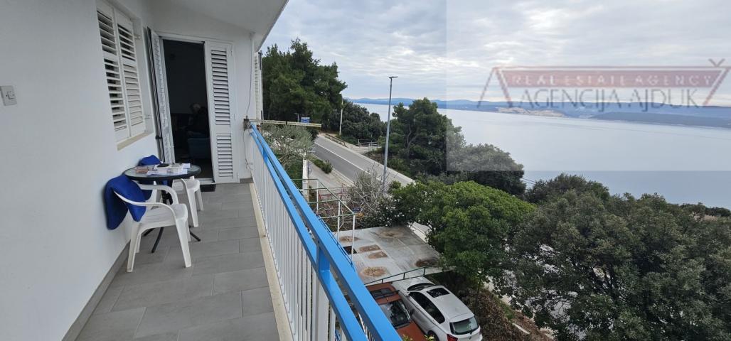 Omiš Stanići kuća 200 m2 - 120m od mora - otvoren pogled