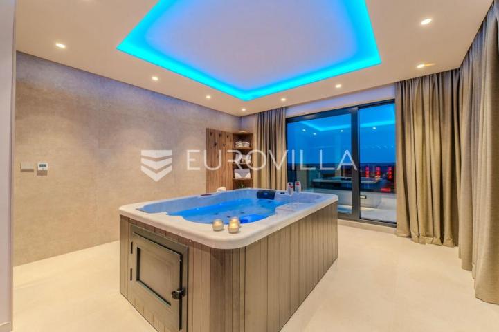 Zadar, Privlaka, ekskluzivna moderna vila s bazenom i wellness zonom