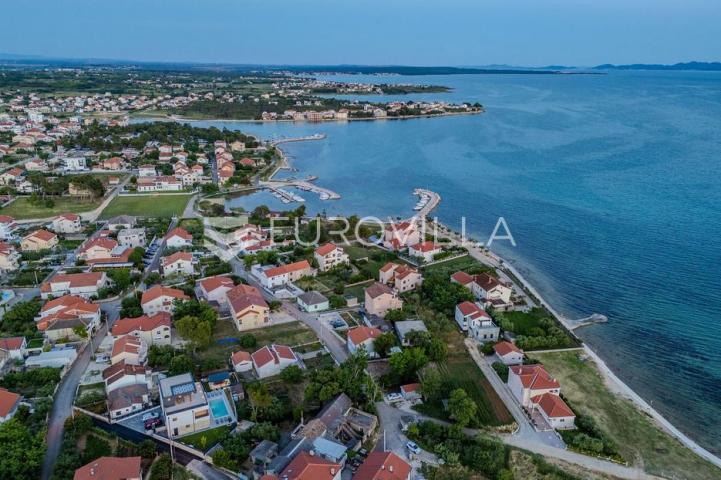 Zadar, Privlaka, ekskluzivna moderna vila s bazenom i wellness zonom