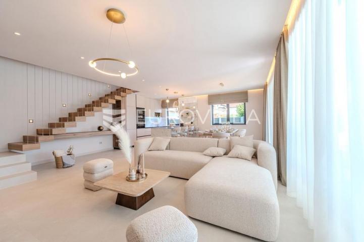 Zadar, Privlaka, ekskluzivna moderna vila s bazenom i wellness zonom