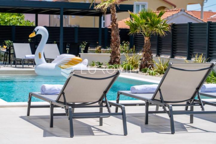 Zadar, Privlaka, ekskluzivna moderna vila s bazenom i wellness zonom