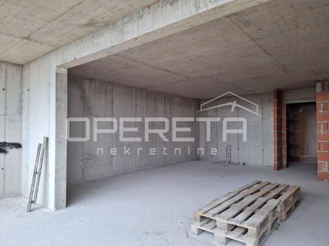 Novogradnja Makarska – Dvosobni stan 82,60 m² s balkonom i pogledom na more