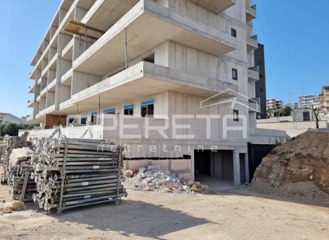Novogradnja Makarska – Dvosobni stan 82,60 m² s balkonom i pogledom na more