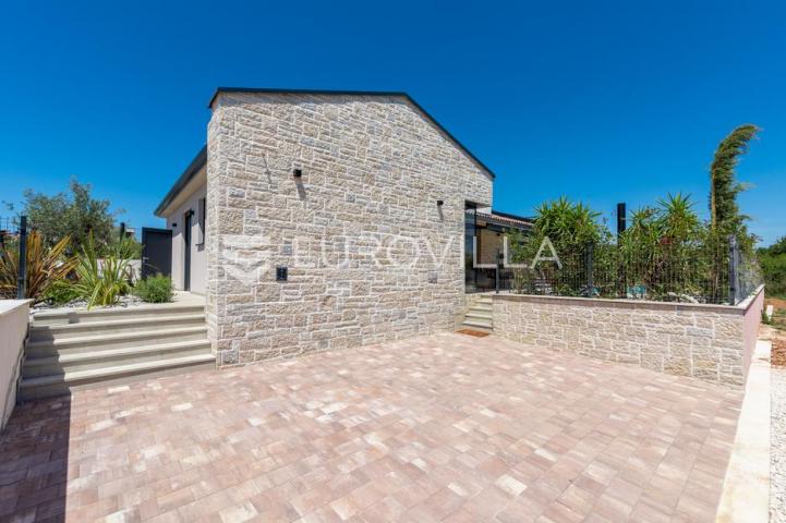 Istra, Poreč, prekrasna dizajnerska vila potpuno opremljena