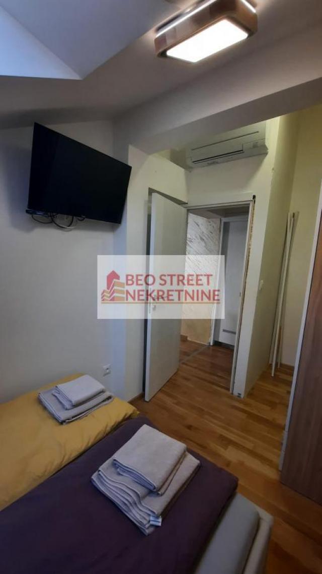 Kopitareva Gradina, Stari Grad, Beograd • Izdavanje