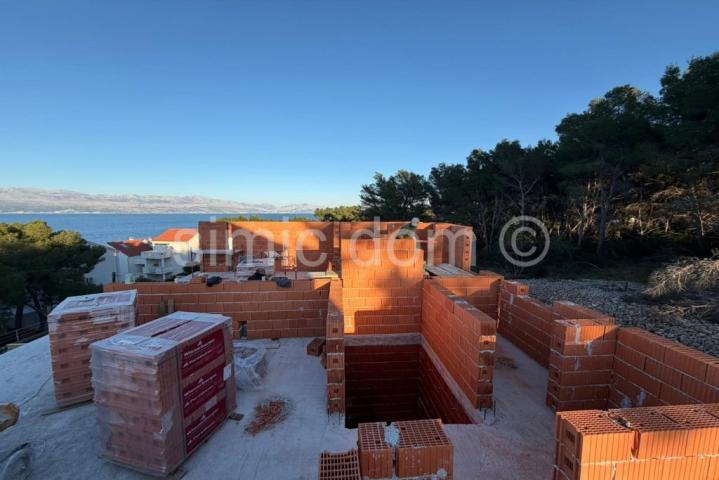 Vila u izgradnji, otok Brač, Sutivan, u blizini mora