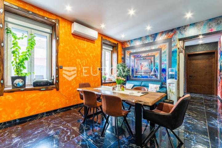 Varaždin, Centar, uređen četvorosoban stan, površine 99,78 m²