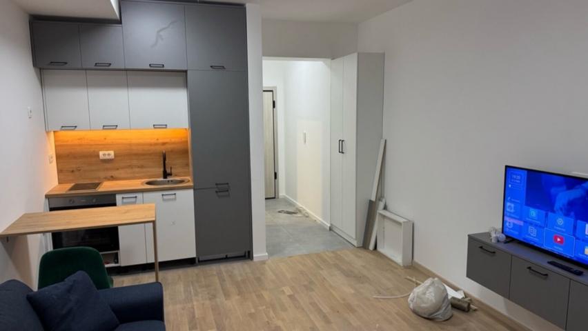 Lijepo namještena garsonjera, 24m², Malo brdo, Podgorica