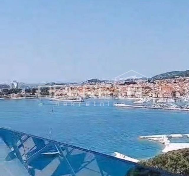 Vodice, novogradnja - Moderan stan 112,96m2 s pogledom na more