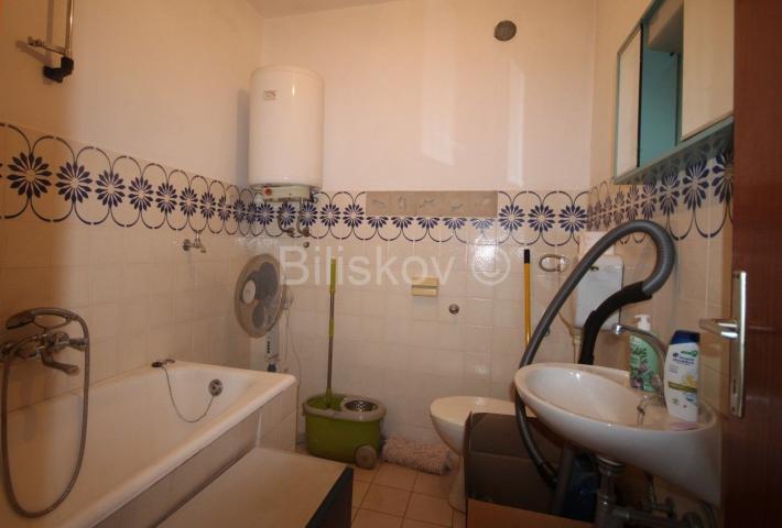 Split, Visoka, prodaja 4soban stan, parking