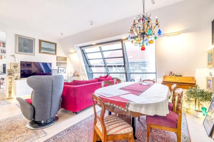 Ban centar, luksuzan, komforan trosoban stan površine 105 m² garaža