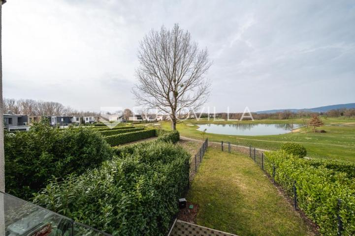 Novi Zagreb, Golf Resort, moderna četverosobna kuća u nizu s vrtom, 4 parkirnih mjesta
