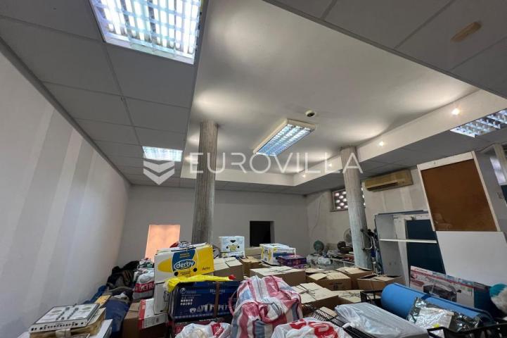 Istra, Pula, dvosobni stan 56 m²