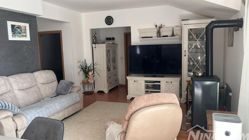Apartmanska kuća Privlaka - centar mjesta - 300m od mora