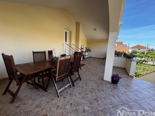 Apartmanska kuća Privlaka - centar mjesta - 300m od mora