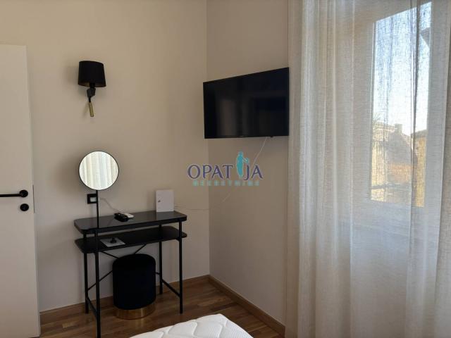 Opatija centar stan u vili sa dva balkona
