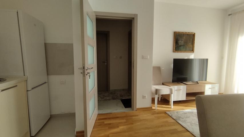 Jednosoban stan površine 40 m² na Zabjelu