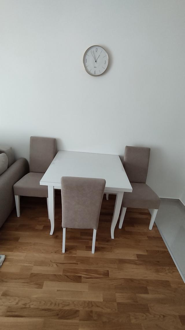 Jednosoban stan površine 40 m² na Zabjelu