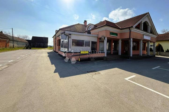 Prostrana poslovna zgrada - idealna za restoran, trgovinu i događanja