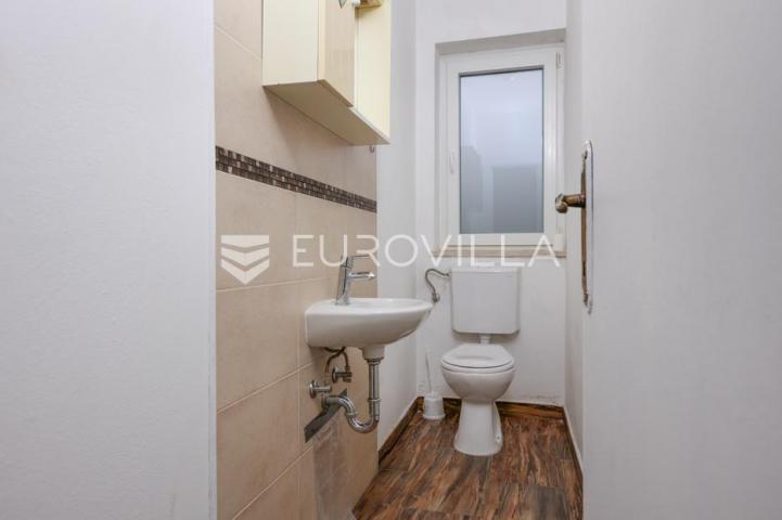Matulji, adaptiran četverosobni stan s pogledom na more
