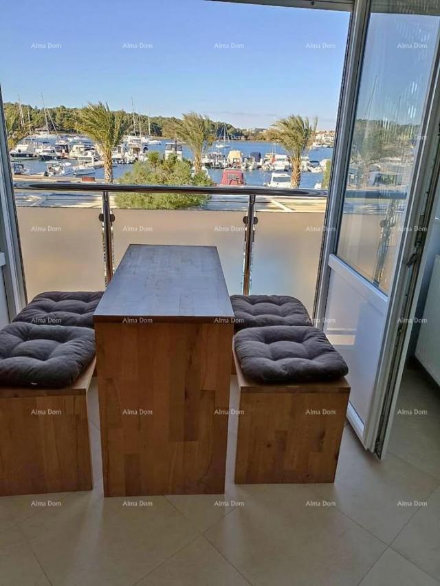 Stan Medulin, Stan 50 m od plaže, top lokacija! Pješačka zona, jedinstvena lokacija. 