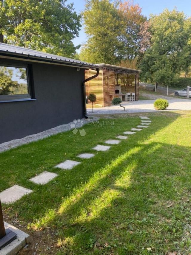 ORIOVAC - PREKRASNA KUĆA ZA ODMOR S BAZENOM