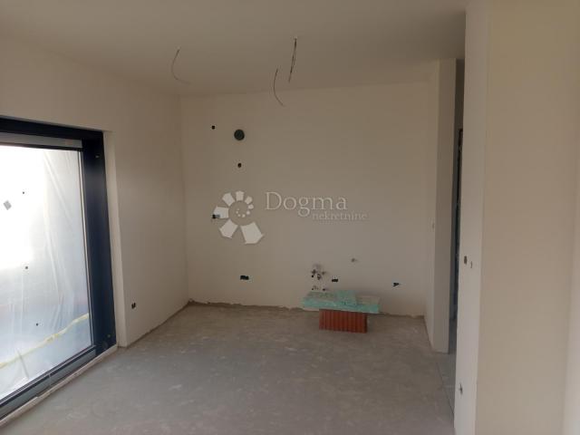 Moderan stan s pogledom na prirodu u mirnom dijelu Pule – 60 m², novogradnja