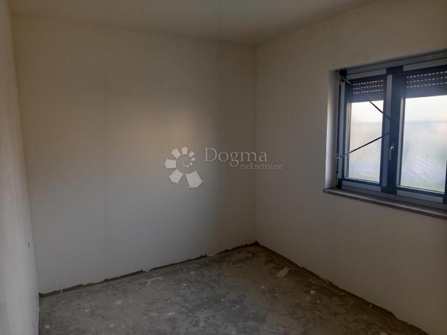 Moderni stan 60 m² u Puli – mirna lokacija, priroda i