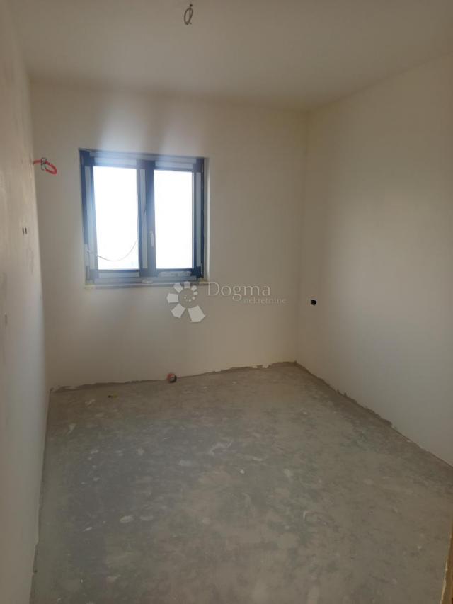 Moderni stan 60 m² u Puli – mirna lokacija, priroda i