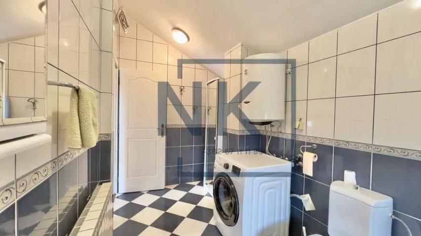 Najam/Izdavanje | Kuća | 300m2 | Podgorica, Ibričevina